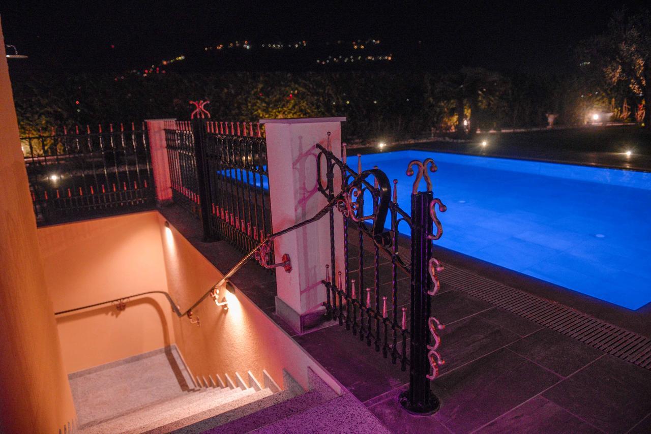 Villa Luxury House & Spa Riva del Garda Exterior foto